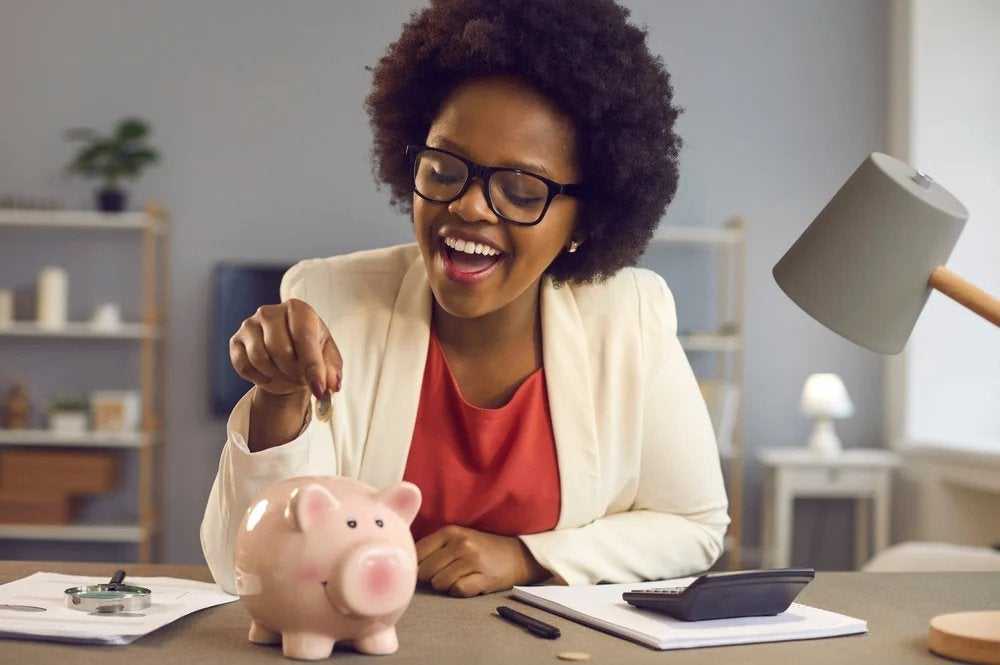 A woman saving money after getting a cash loan