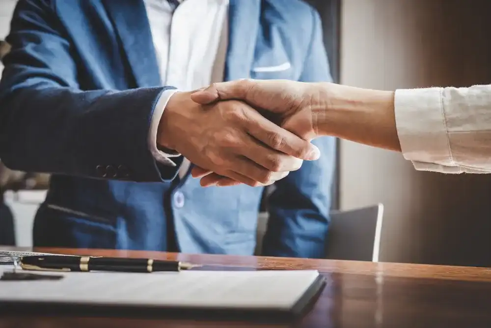 Client agreeing on an installment loan