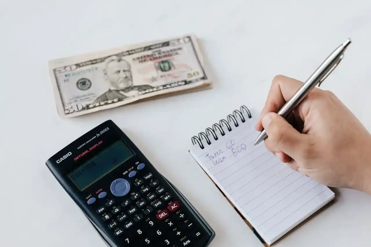 Someone working on a new financial strategy to start off the new year
